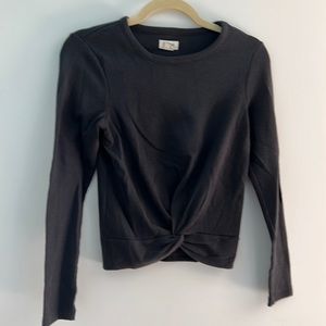 UpWest charcoal cropped knot from thermal top XS